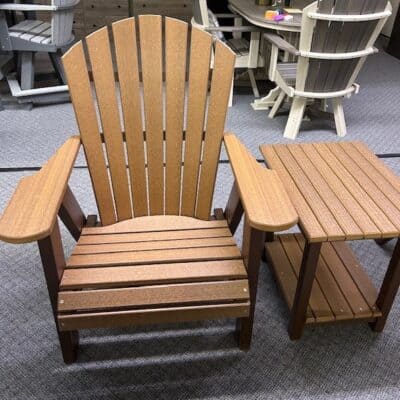 2 Leisure Chairs & End Table